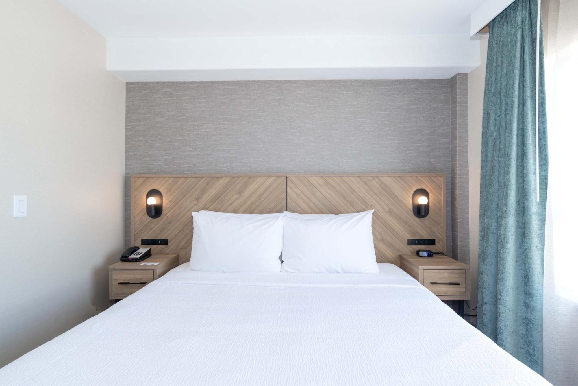 Sandman Hotel Quesnel Buitenkant foto
