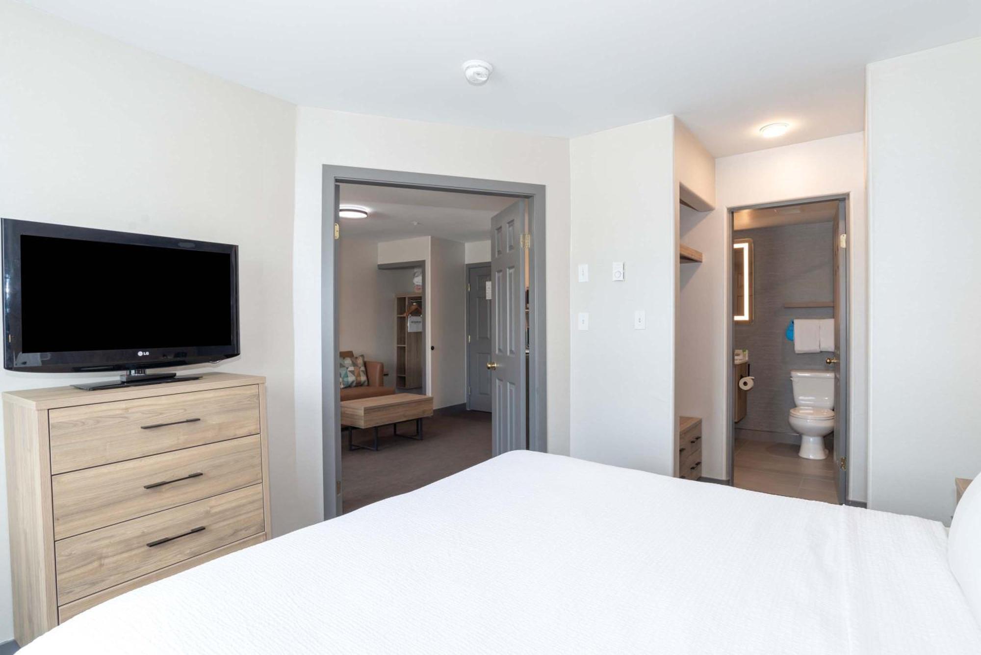 Sandman Hotel Quesnel Buitenkant foto
