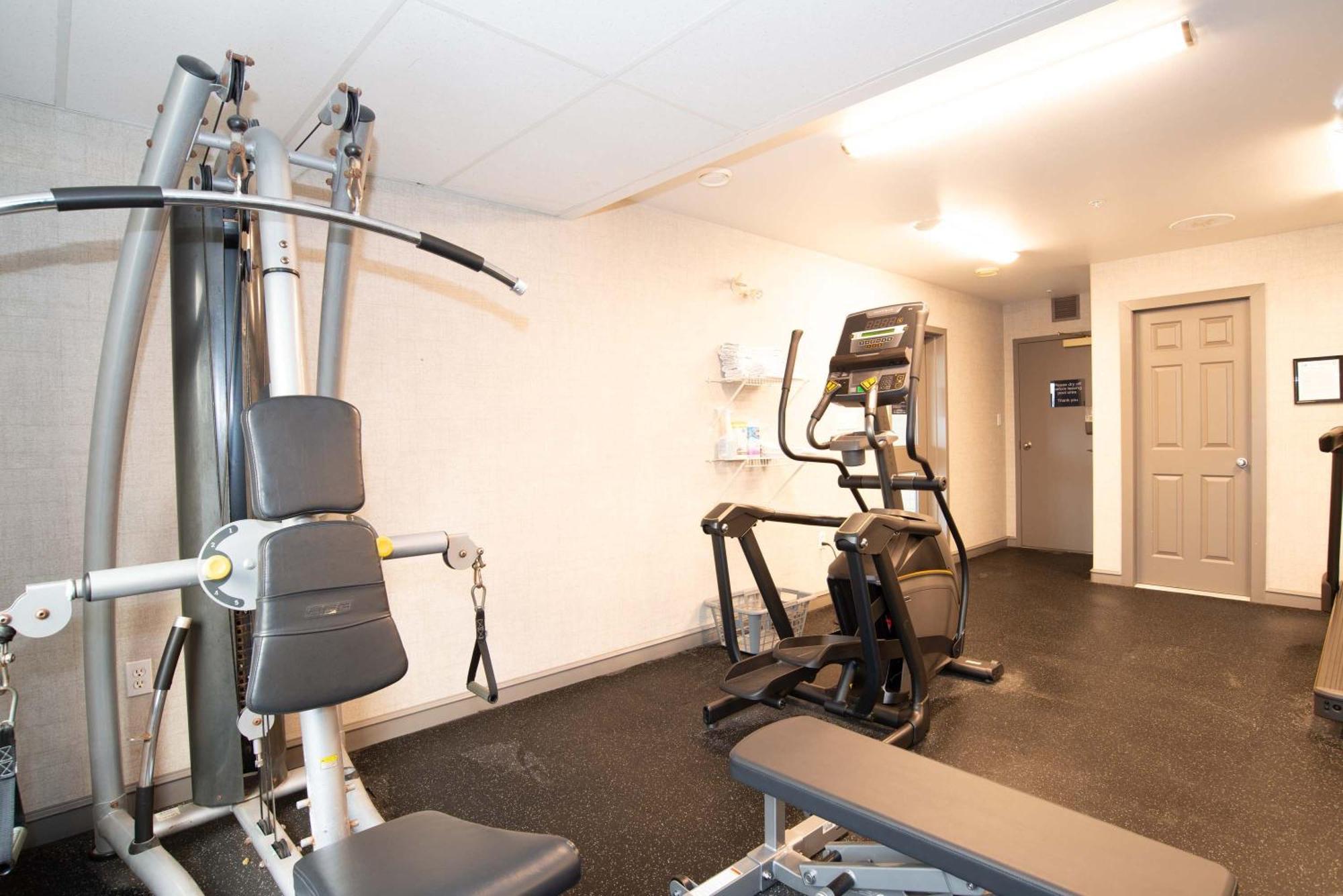 Sandman Hotel Quesnel Buitenkant foto