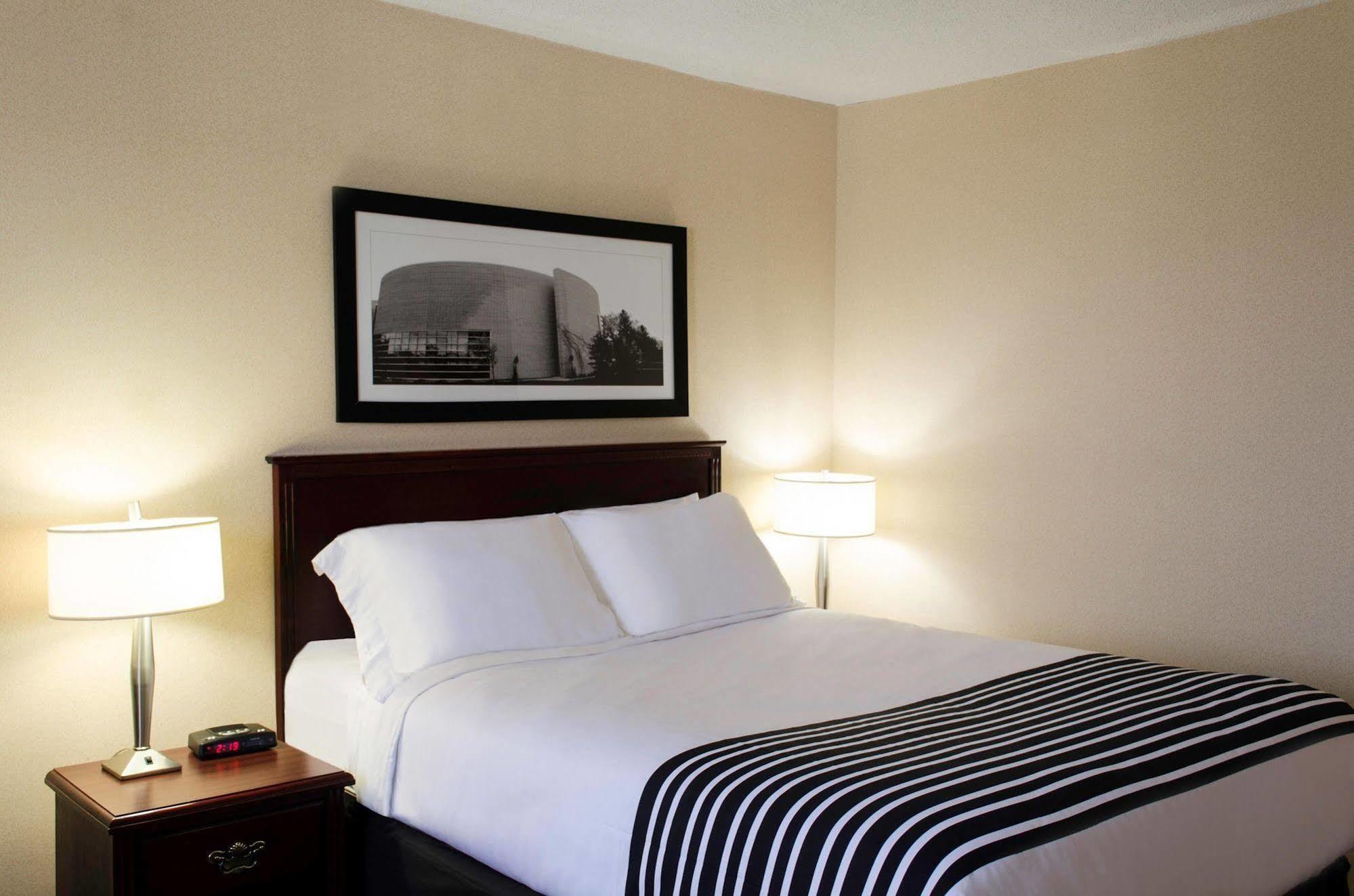 Sandman Hotel Quesnel Buitenkant foto