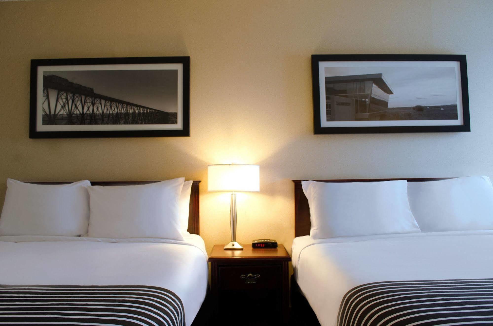 Sandman Hotel Quesnel Buitenkant foto