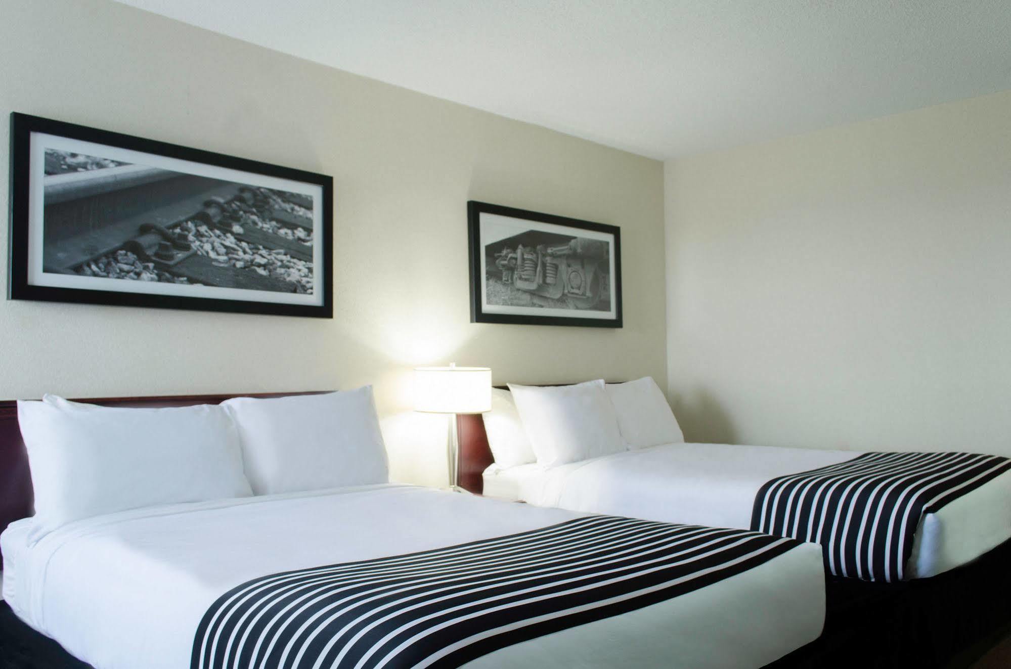 Sandman Hotel Quesnel Buitenkant foto